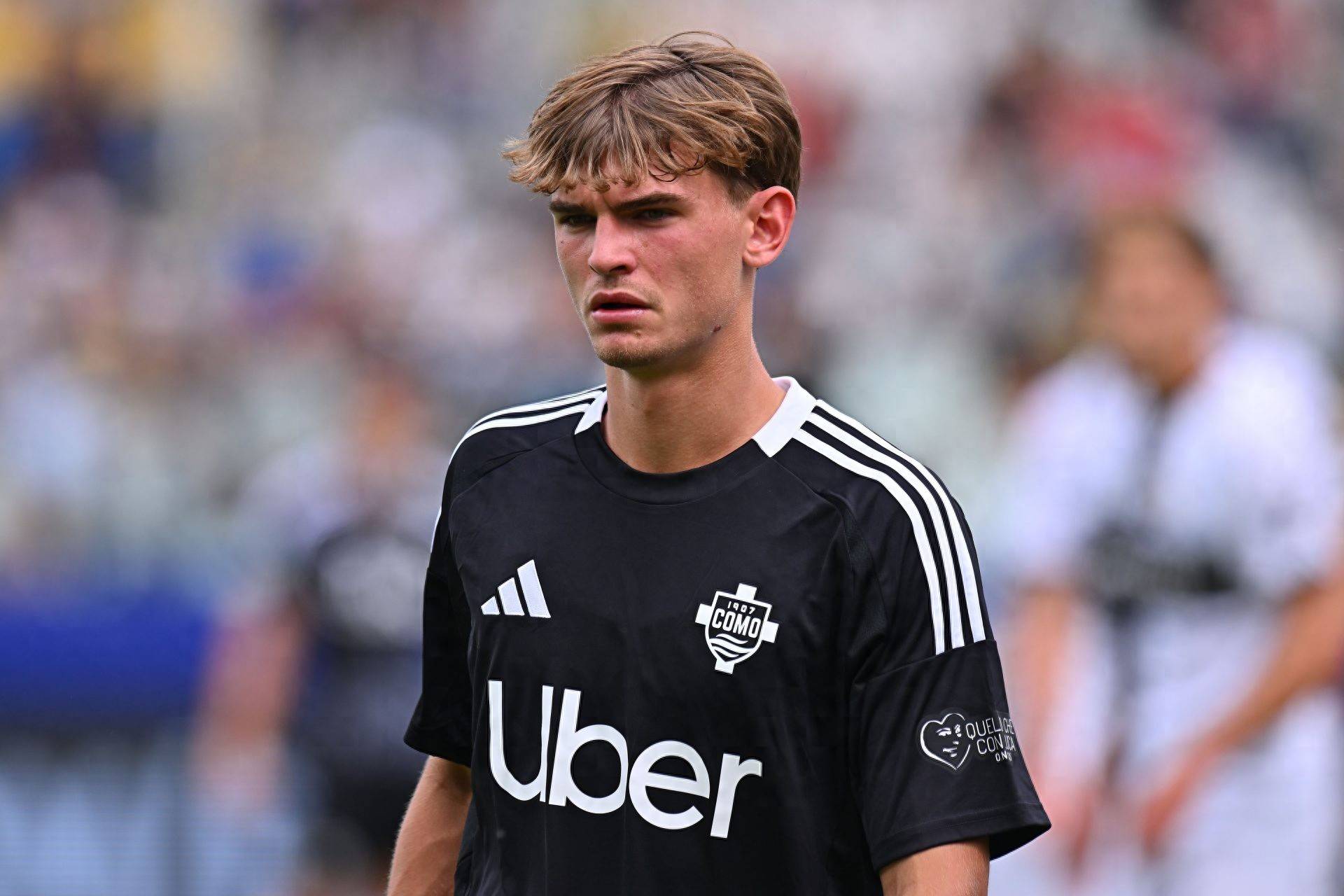 一个击地传 一个击地传