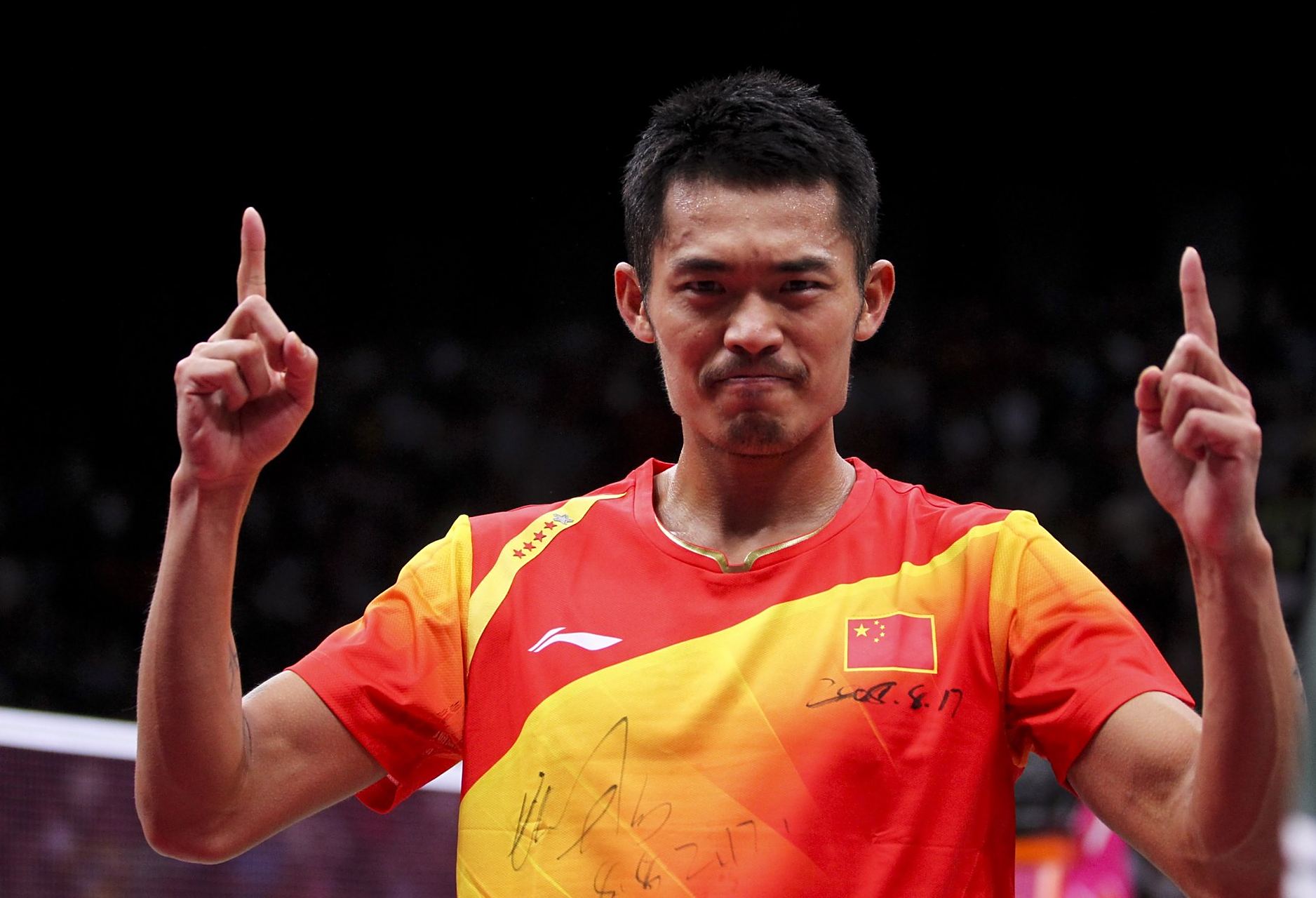 许多因素影 许多因素影