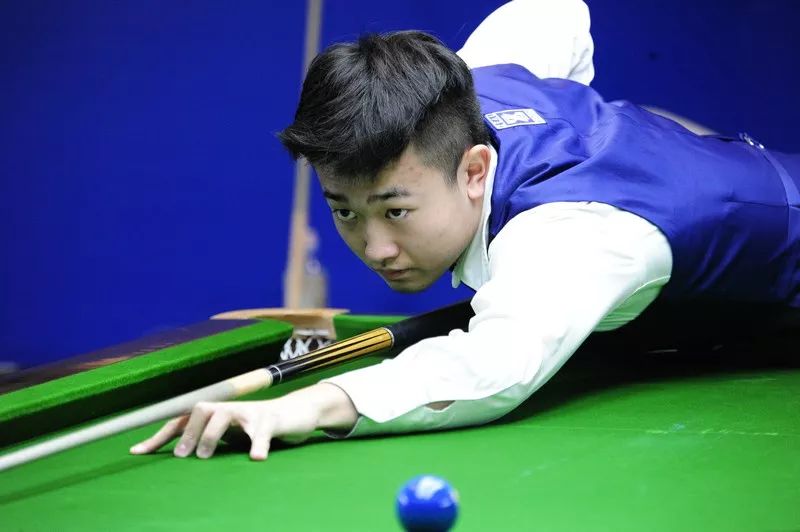 他在关键时 他在关键时